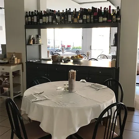 Anita Hotel