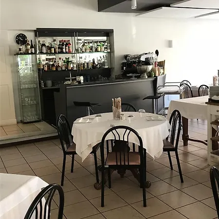 Anita Hotel 2*