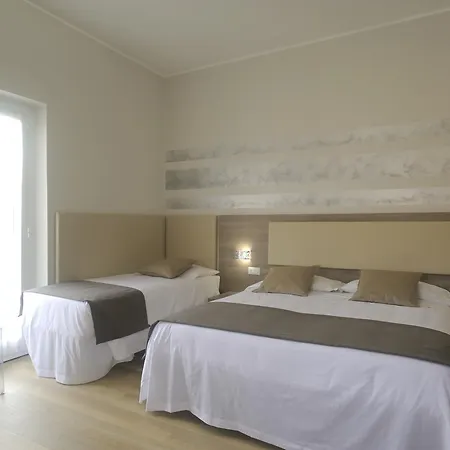 Anita Hotel 2*