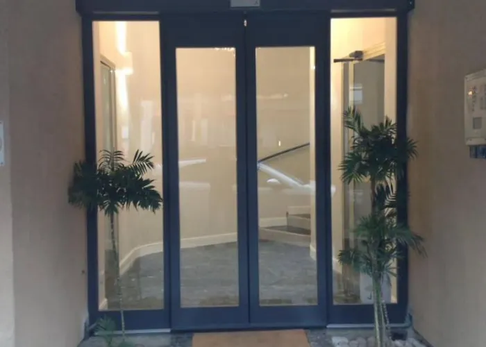Anita Hotel 2*