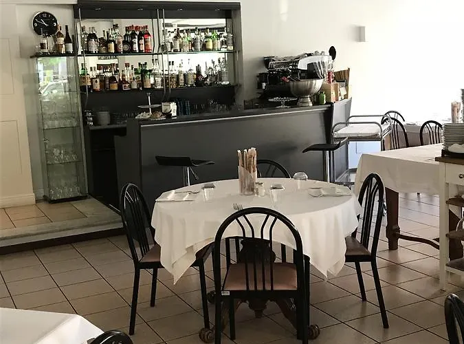 Anita Hotel 2*